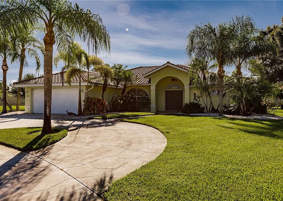 1st image of 5006 Greenway Dr