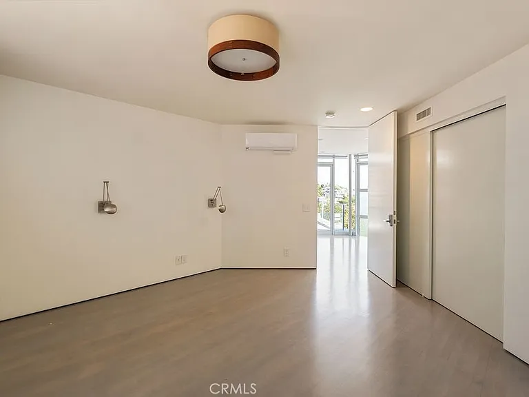 920 Skyline Dr — Photo 36
