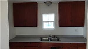 4th image of 25846 E 11th St