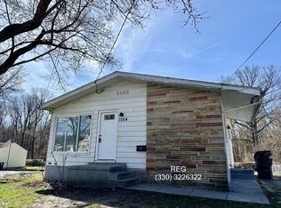 1054 Hancock Ave, Akron, OH 44314