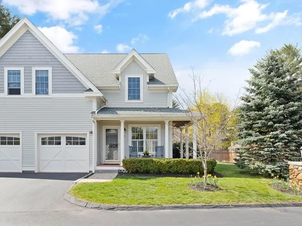 1 Junction Ln, South Hamilton, MA 01982