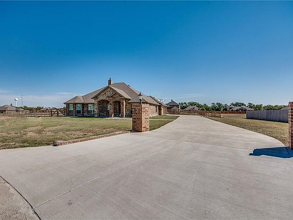 2nd image of 1204 Melody Ct