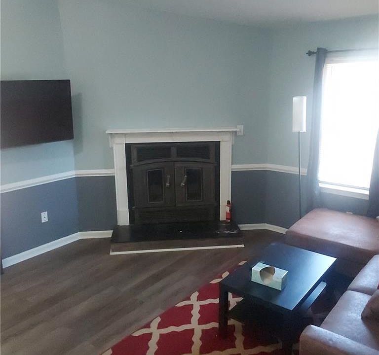 2nd image of 75 Sanlun Lakes Dr