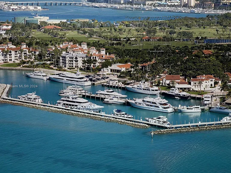 19223 Fisher Island Dr #19223 — Photo 47