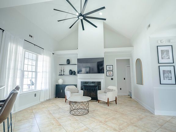 5th image of 7809 Spring Creek Rd