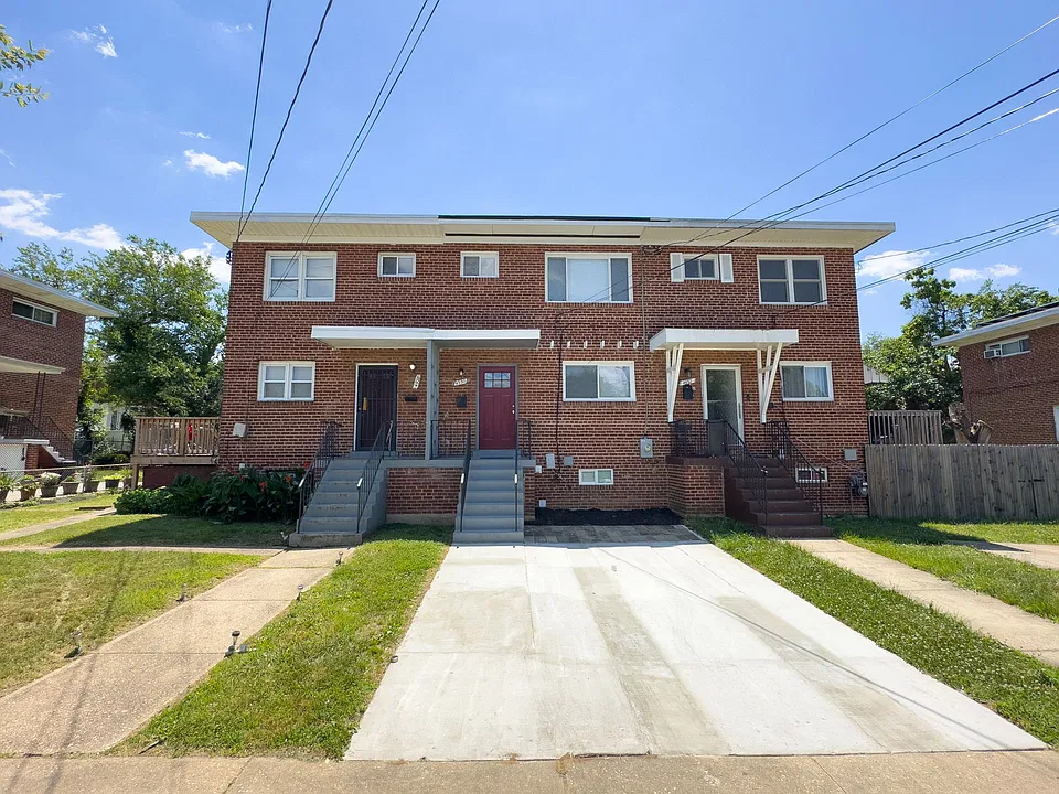 4930 Winthrop St
