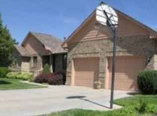1809 Amir Cir, Garden City, KS 67846