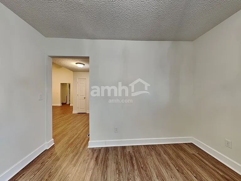 207 Riesling Way — Photo 5