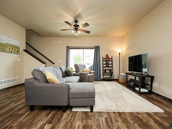 3rd image of 4416 E Whisper Ridge Pl