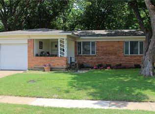 405 W 15th St, Irving, TX 75060
