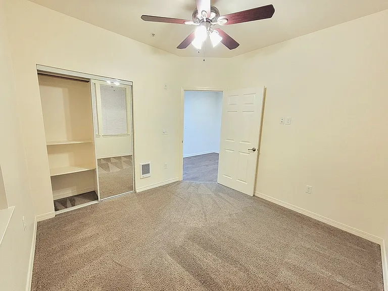 J0442 - Provi — Photo 32