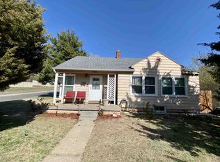 1714 Avenue B, Dodge City, KS 67801