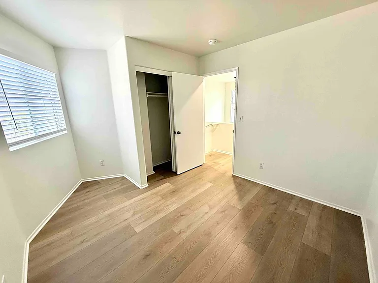 26009 Frampton Ave — Photo 15