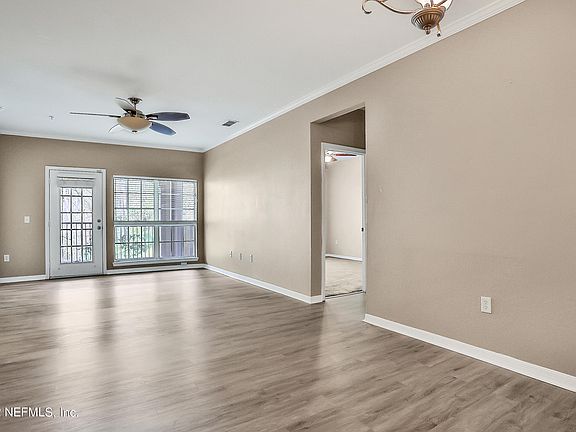 5th image of 7800 Point Meadows Dr APT 423