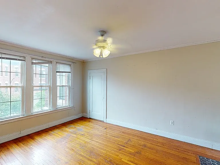 22 Glenville Ave #2 — Photo 2