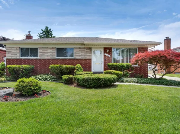 14202 Murthum Ave, Warren, MI 48088