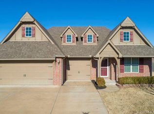 17519 E 45th St S, Tulsa, OK 74134