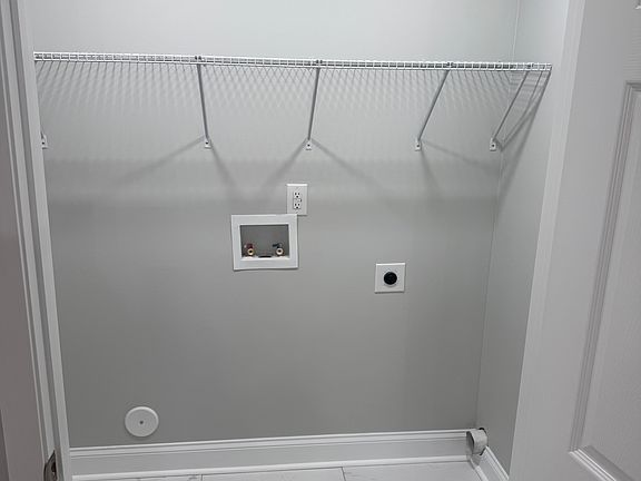 4th image of 2887 Inca Ct