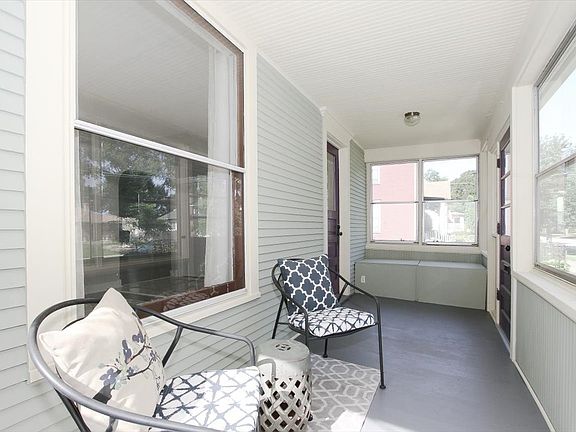 3rd image of 633 Lillie St