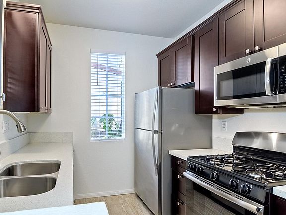 5th image of 10878 Sabre Hill Dr Unit 289