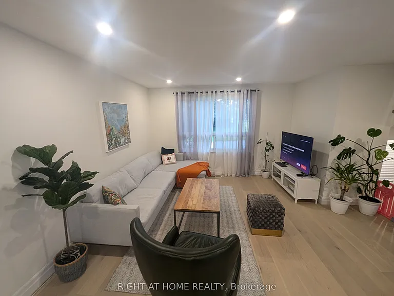 6 Broadpath Rd — Photo 12