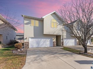 322 S Spring Pl, Brandon, SD 57005