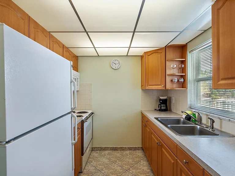 11440 1st St E #9 — Photo 9