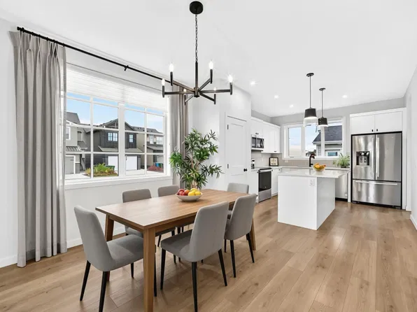 85 Heirloom Way SE, Calgary, AB T3S 0H3