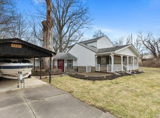 7721 Wilkie St, Taylor, MI 48180