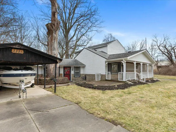 7721 Wilkie St, Taylor, MI 48180