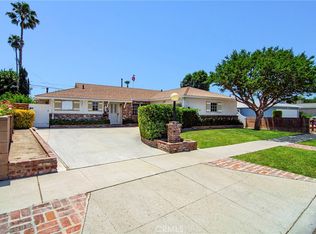 17970 Hemmingway St, Reseda, CA 91335