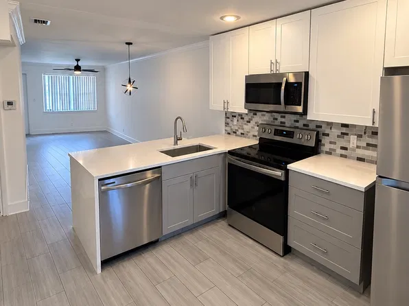 3777 NW 78th Ave APT 4G, Hollywood, FL 33024