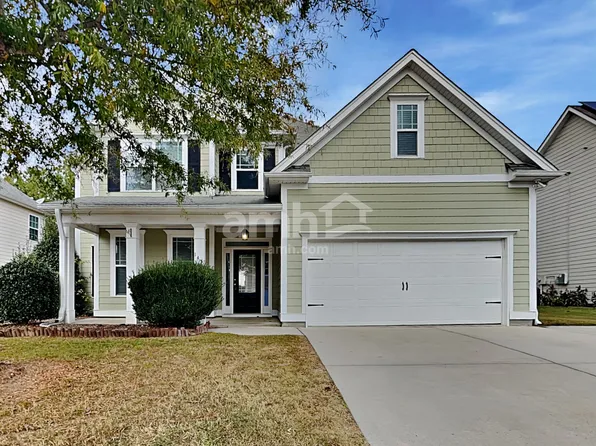 145 Summit Point Dr, Fayetteville, GA 30214