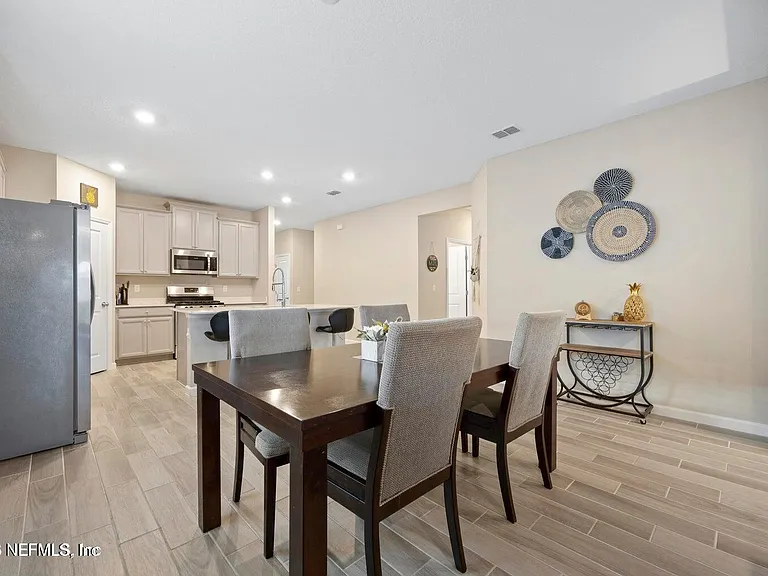 1780 Amberly Dr — Photo 21