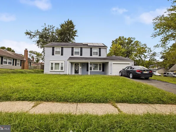 218 Pageant Ln, Willingboro, NJ 08046