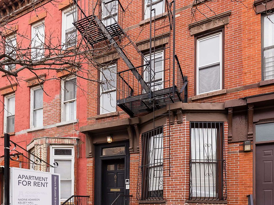 1st image of 827 Dean St APT 3