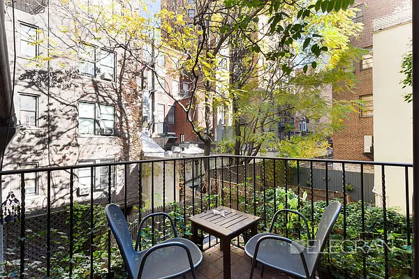 Sold by (Legacy) Elegran | media 26