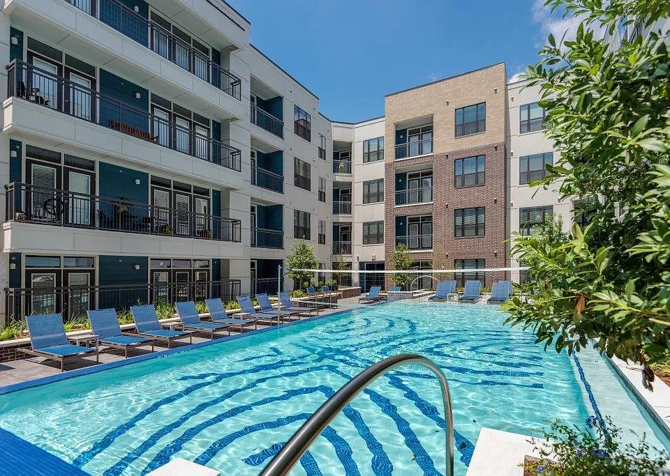 TheHopkins-HoustonTX-PoolArea