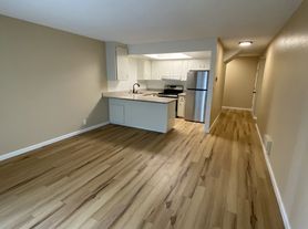 85 3rd Ave, Daly City, CA