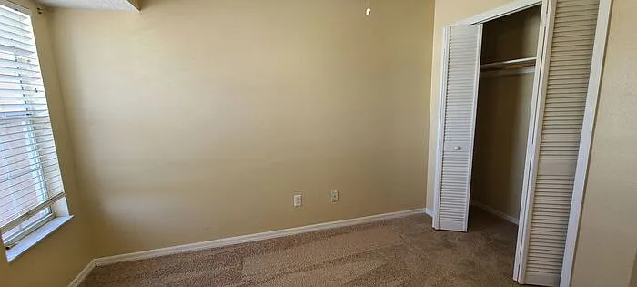2411 Berkshire Ct — Photo 19