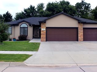 4114 Vermont Ave, Grand Island, NE 68803