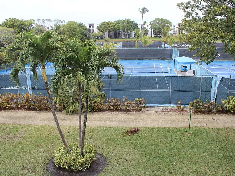 955 Egret Cir #310 — Photo 11