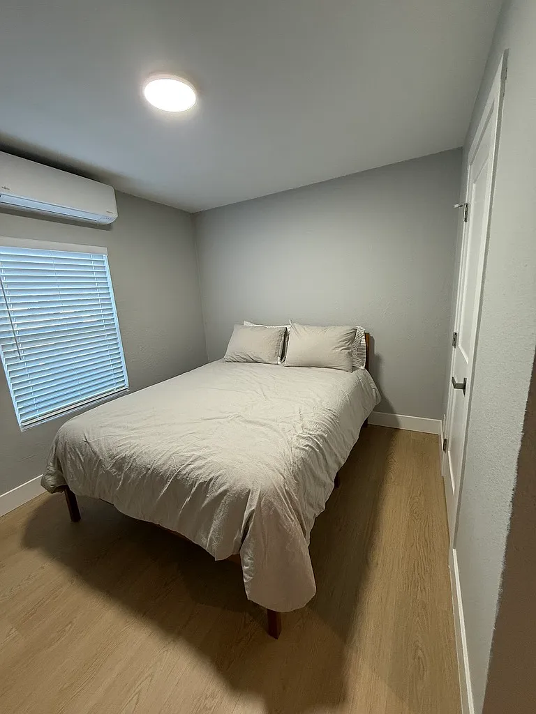 3 bed, $5,000 — Photo 3