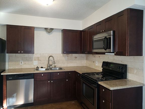 5th image of 1920 W Sanford St APT B