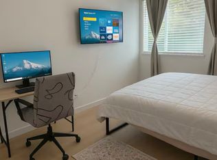 12231 NW Cornell Rd APT 104, Portland, OR 97229