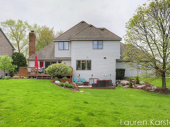 4th image of 1351 Penncross Dr SE