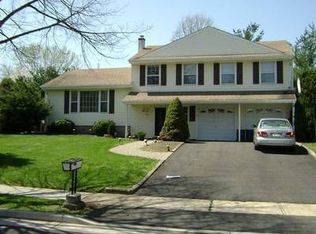 16 Revere Rd, Piscataway, NJ 08854