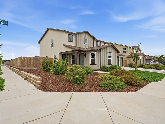 3rd image of 1143 E Packwood Avenue