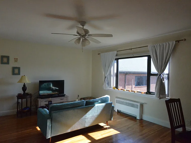 112 Longwood Ave #5 — Photo 6