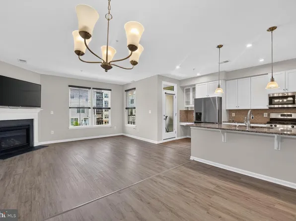 3210 Tribune Ct, Hyattsville, MD 20782